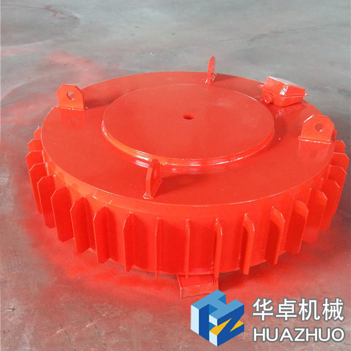 潍坊华卓机械电磁除铁器吸挖机齿实验 ···