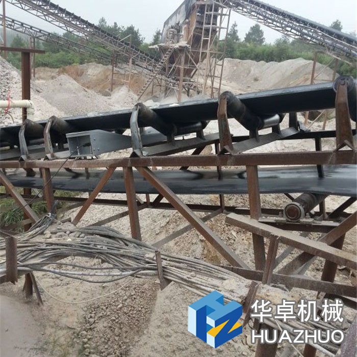 平板金属探测仪使用现场